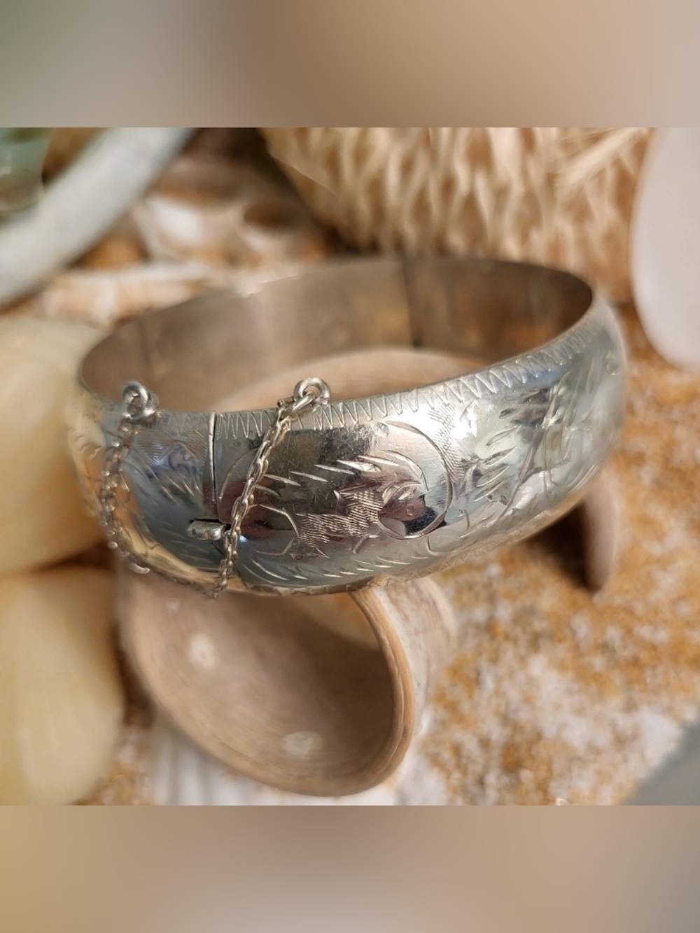 Vintage (1950-60) 925 Sterling Etched Vine Leaves Hinged Bangle Bracelet